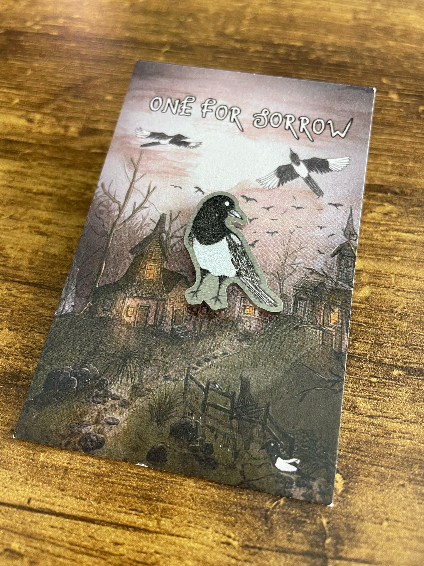 Magpie pin